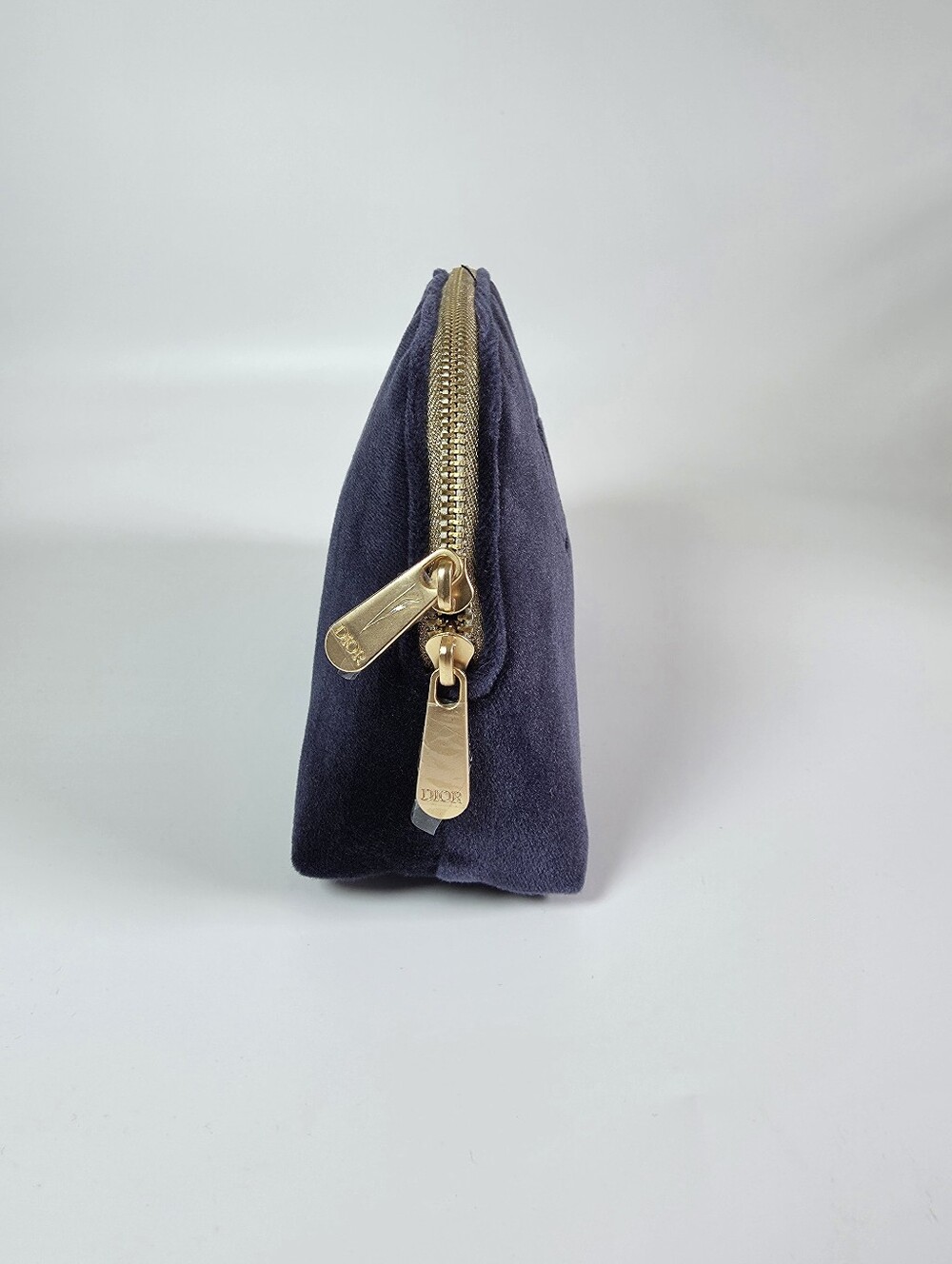 New Dior Trousse Pouch Make Up Bag Navy Blue Velvet CD Logo Gold Zipper Trim - Picture 4 of 9